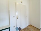 2 Zimmer DG - Wohnung mit herrlicher Terrasse und Grünblick! - Vorzimmer