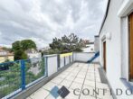 2 Zimmer DG - Wohnung mit herrlicher Terrasse und Grünblick! - Terrasse